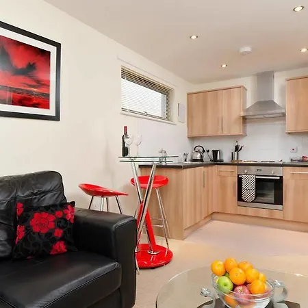 Appartement Your Cotham Lawn *